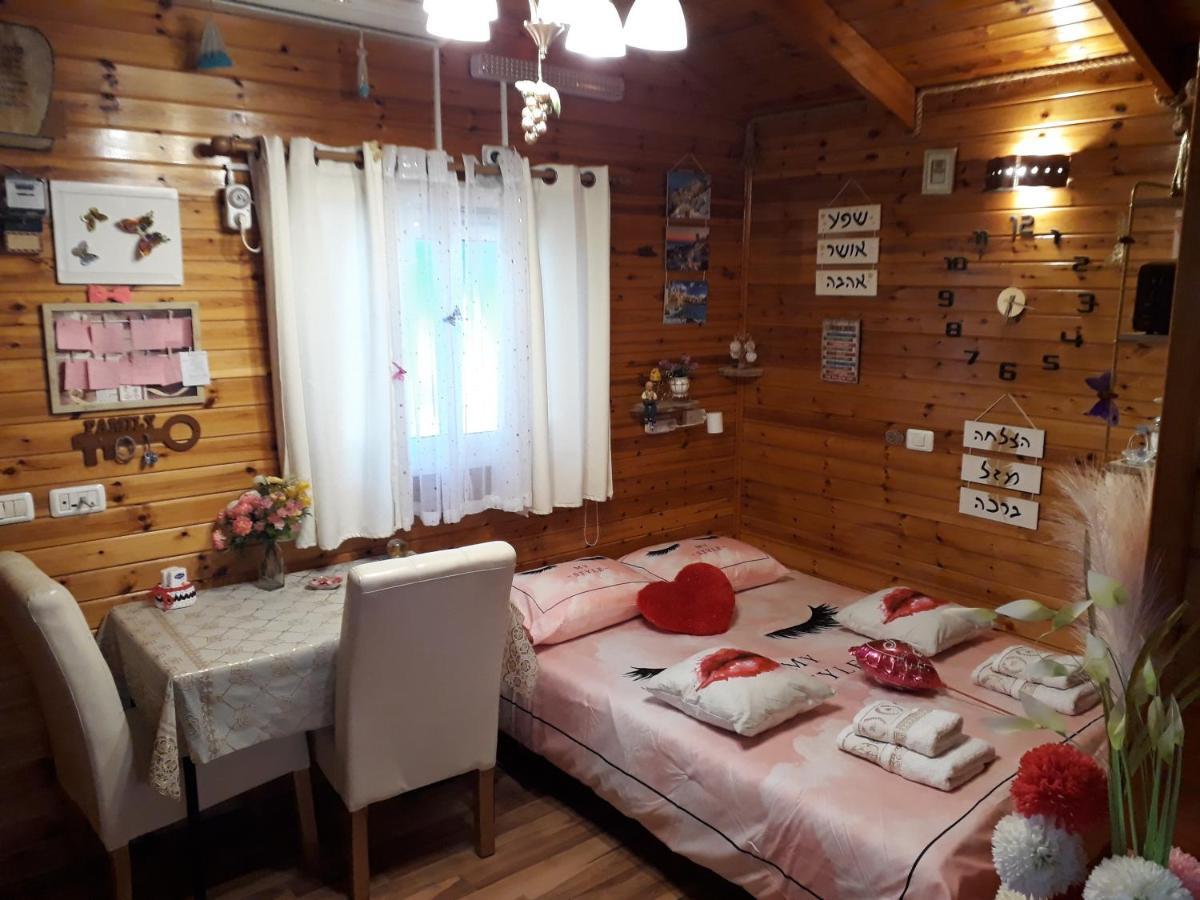 Apartamento Happiness Zimmer צימר האושר - גם לציבור הדתי Nahariya Exterior foto